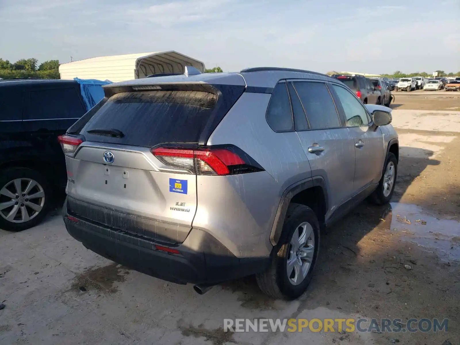 4 Photograph of a damaged car 4T3LWRFV6LU008302 TOYOTA RAV4 2020