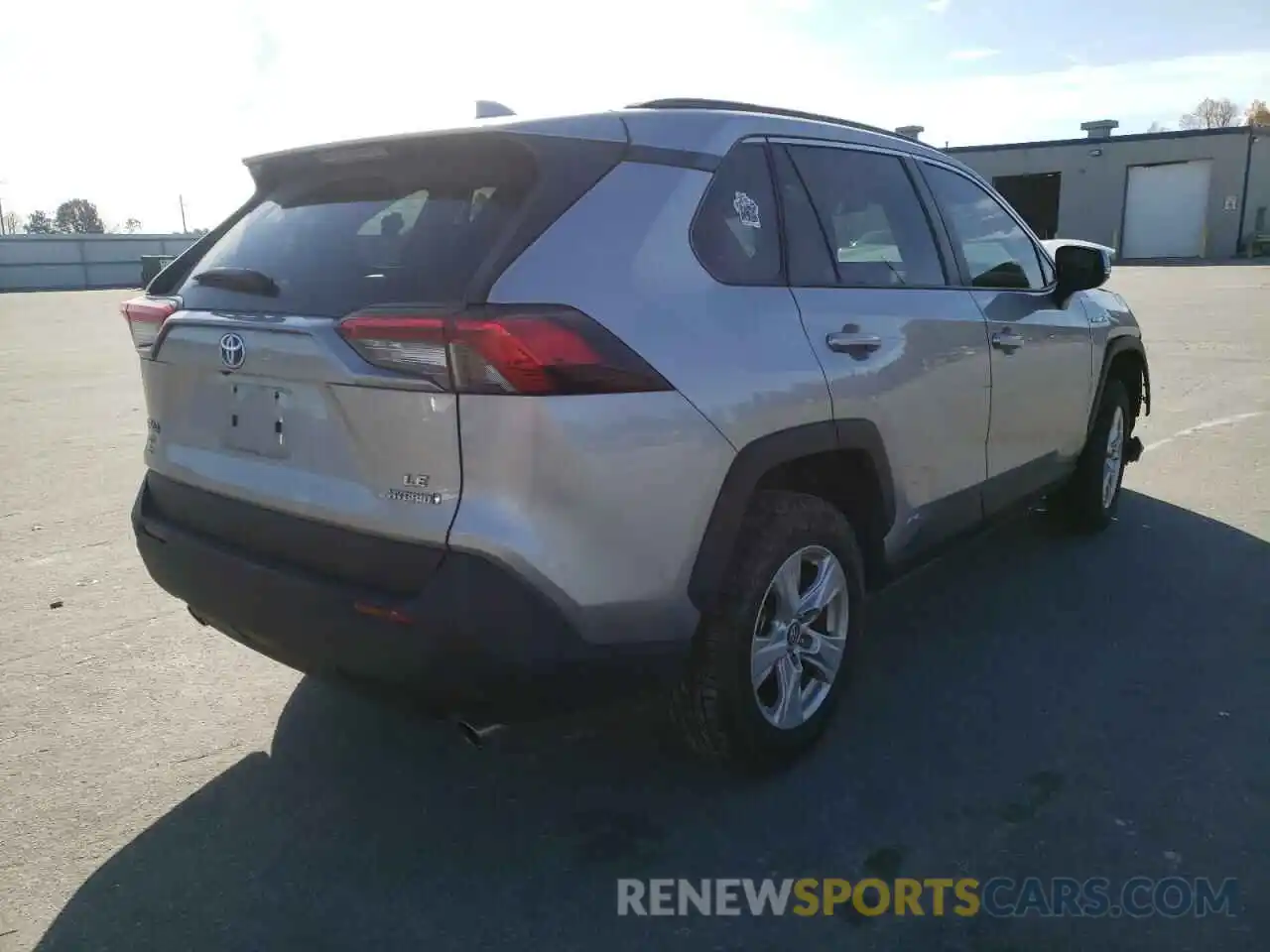 4 Photograph of a damaged car 4T3MWRFV0LU008333 TOYOTA RAV4 2020