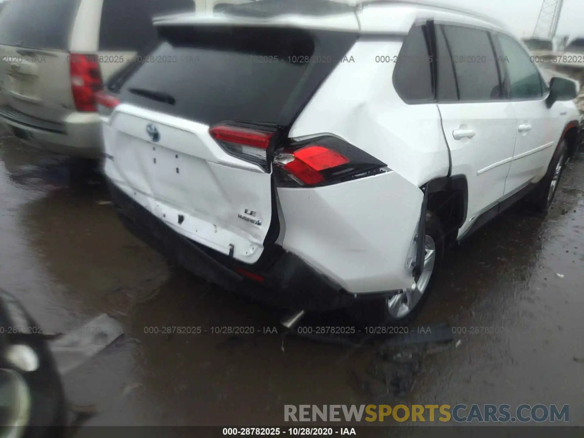 6 Photograph of a damaged car 4T3MWRFV1LU005991 TOYOTA RAV4 2020