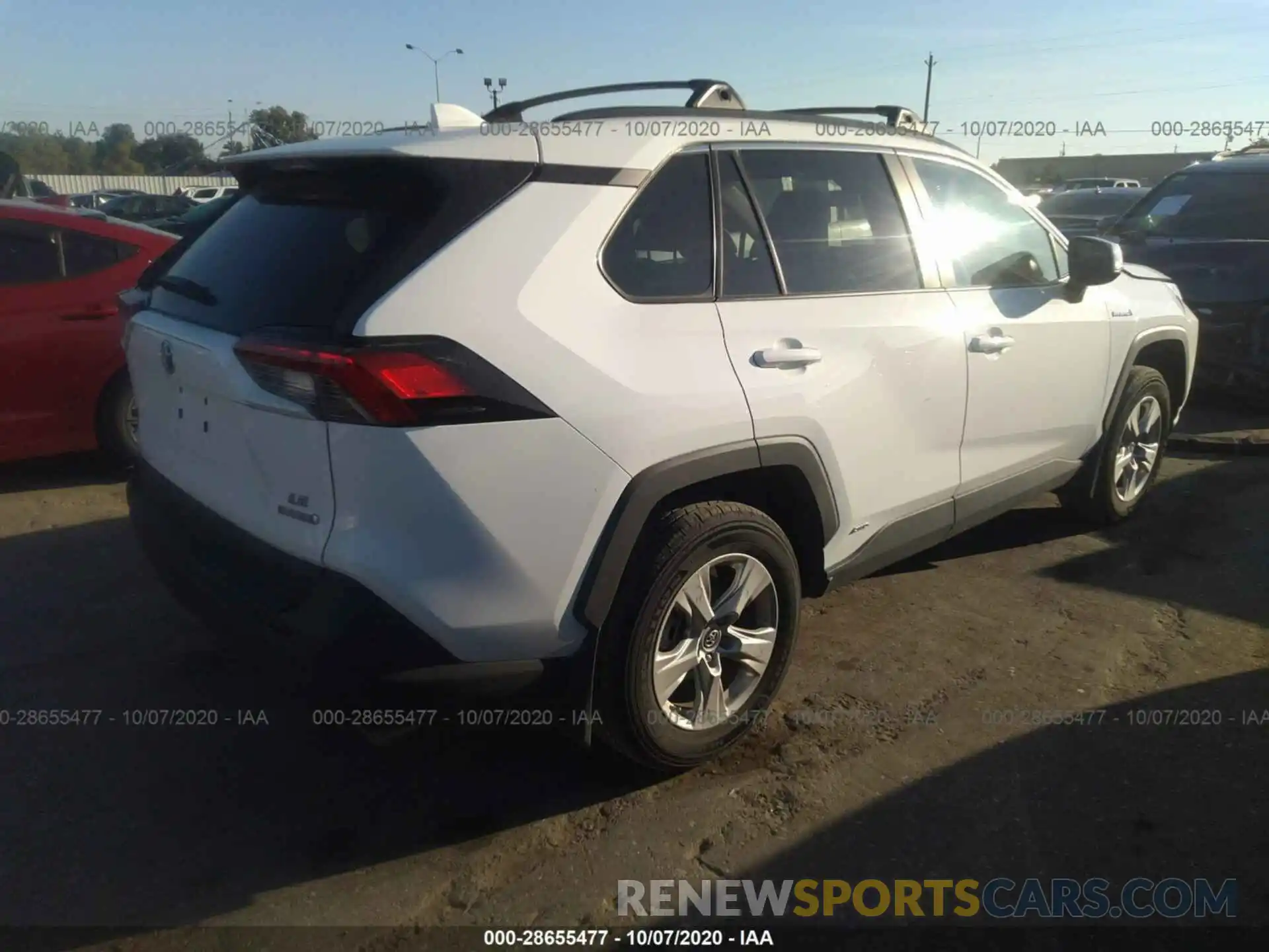 4 Photograph of a damaged car 4T3MWRFV3LU001375 TOYOTA RAV4 2020