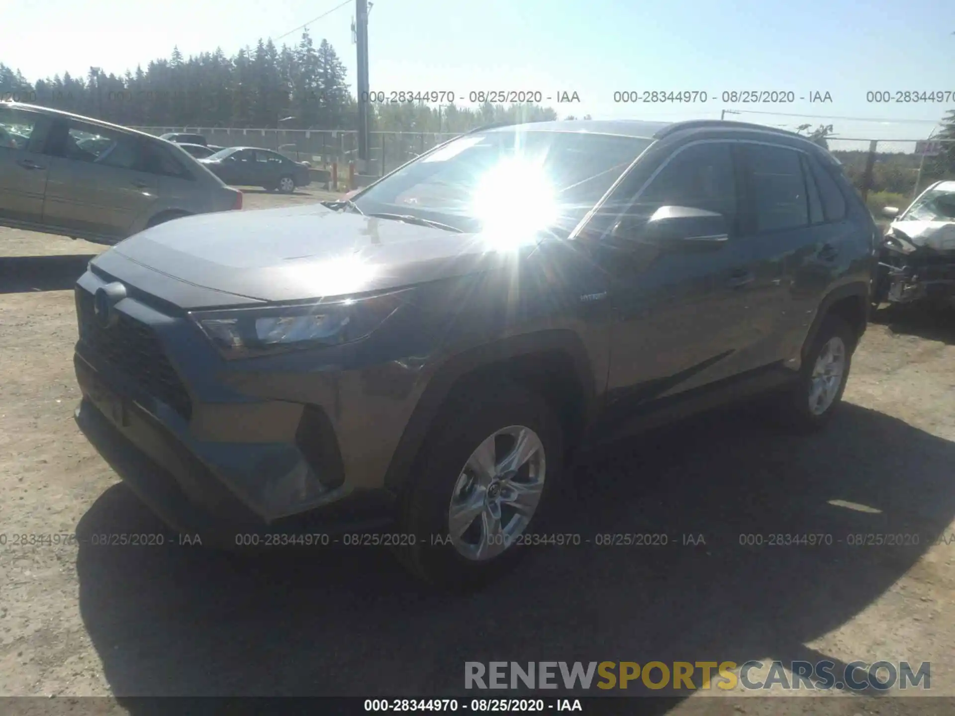 2 Photograph of a damaged car 4T3MWRFV4LU002423 TOYOTA RAV4 2020