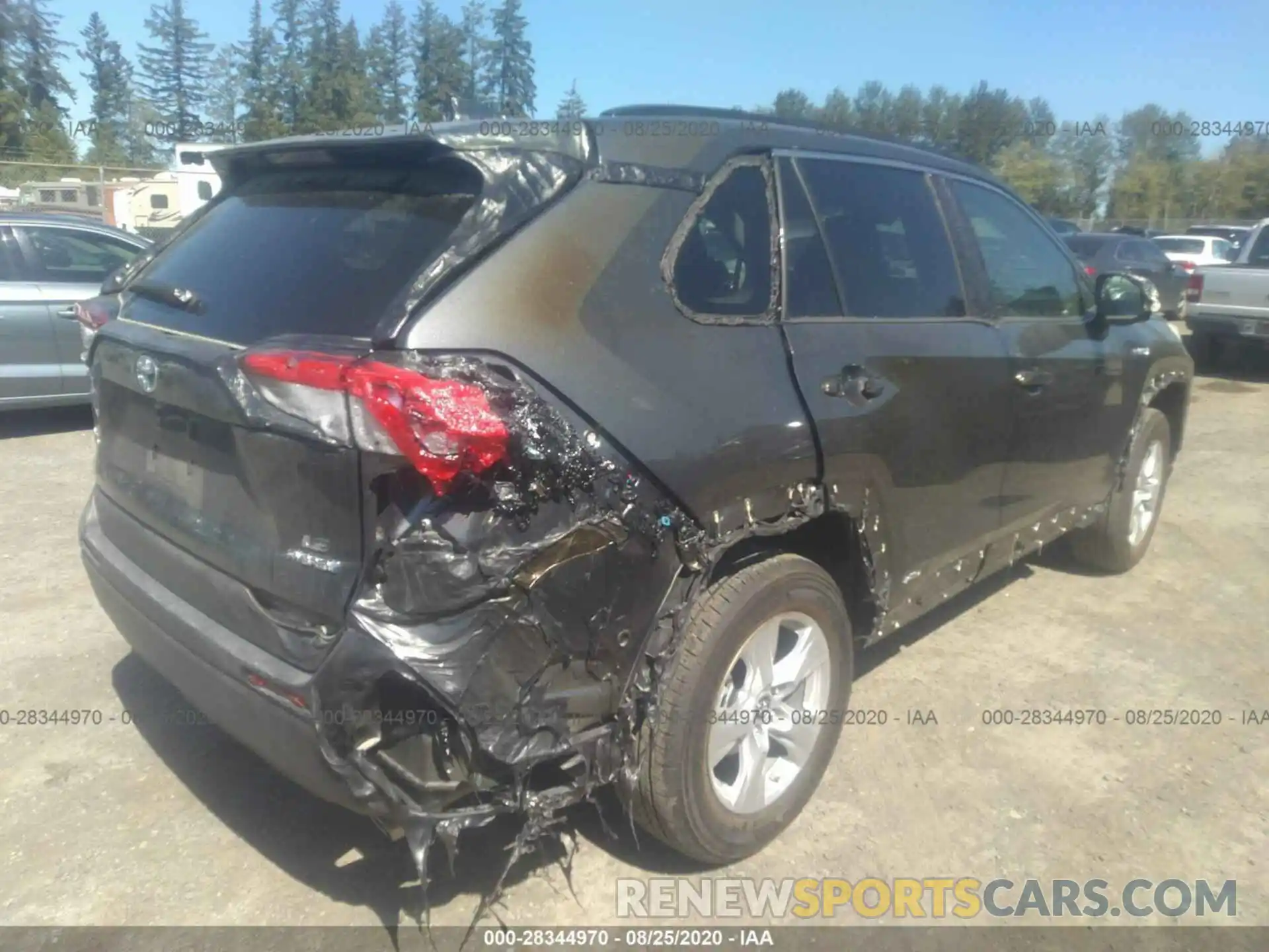 4 Photograph of a damaged car 4T3MWRFV4LU002423 TOYOTA RAV4 2020