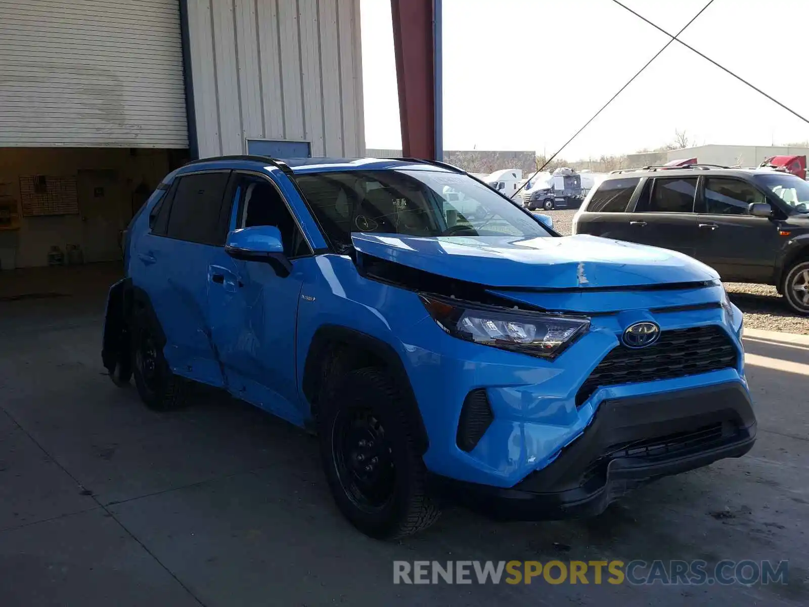 1 Photograph of a damaged car 4T3MWRFV6LU002357 TOYOTA RAV4 2020