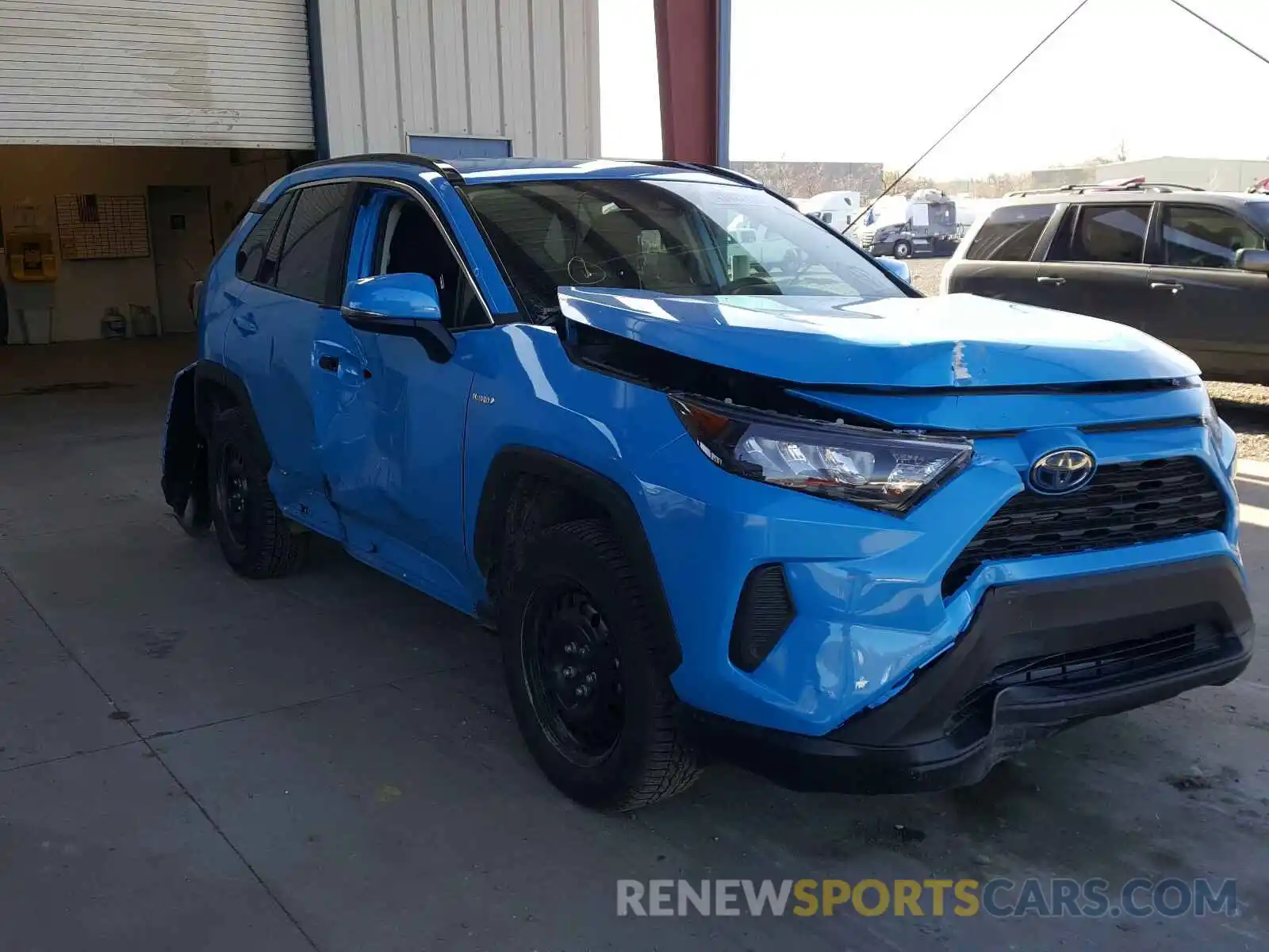 9 Photograph of a damaged car 4T3MWRFV6LU002357 TOYOTA RAV4 2020