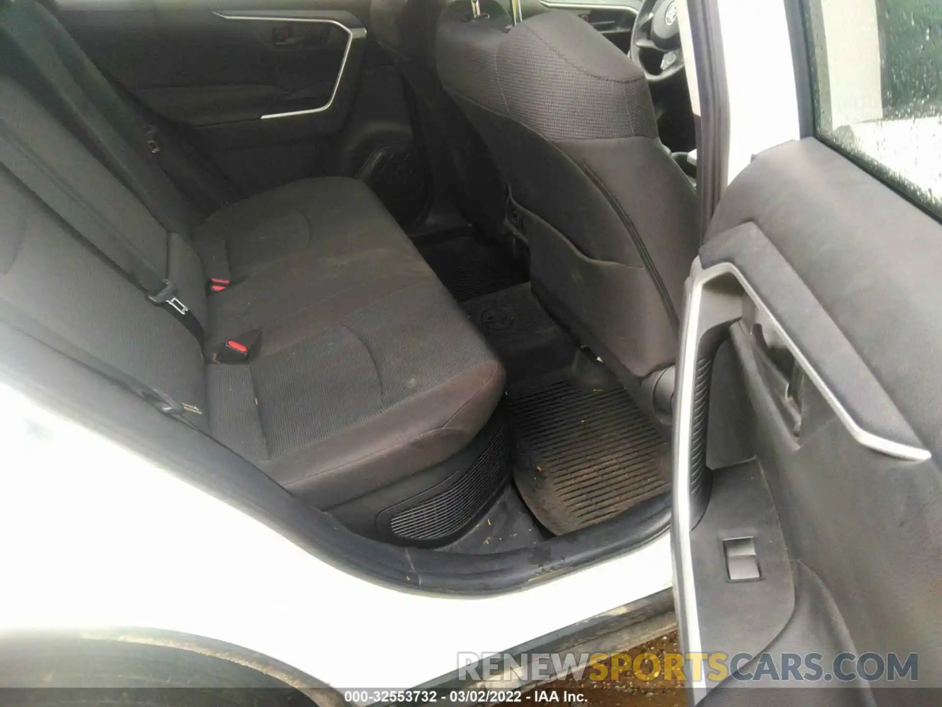 8 Фотография поврежденного автомобиля 4T3MWRFV9LU004281 TOYOTA RAV4 2020