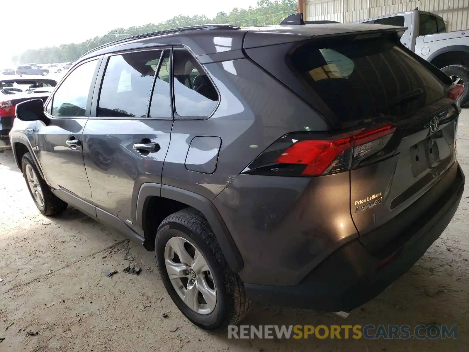 3 Photograph of a damaged car 4T3MWRFV9LU007701 TOYOTA RAV4 2020