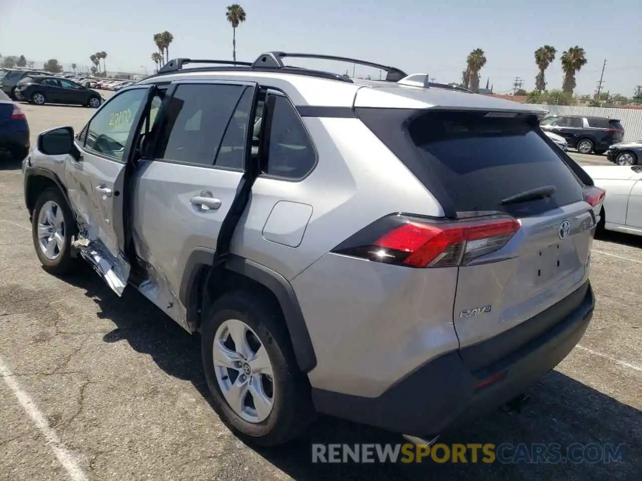 3 Photograph of a damaged car 4T3R6RFV1LU003812 TOYOTA RAV4 2020