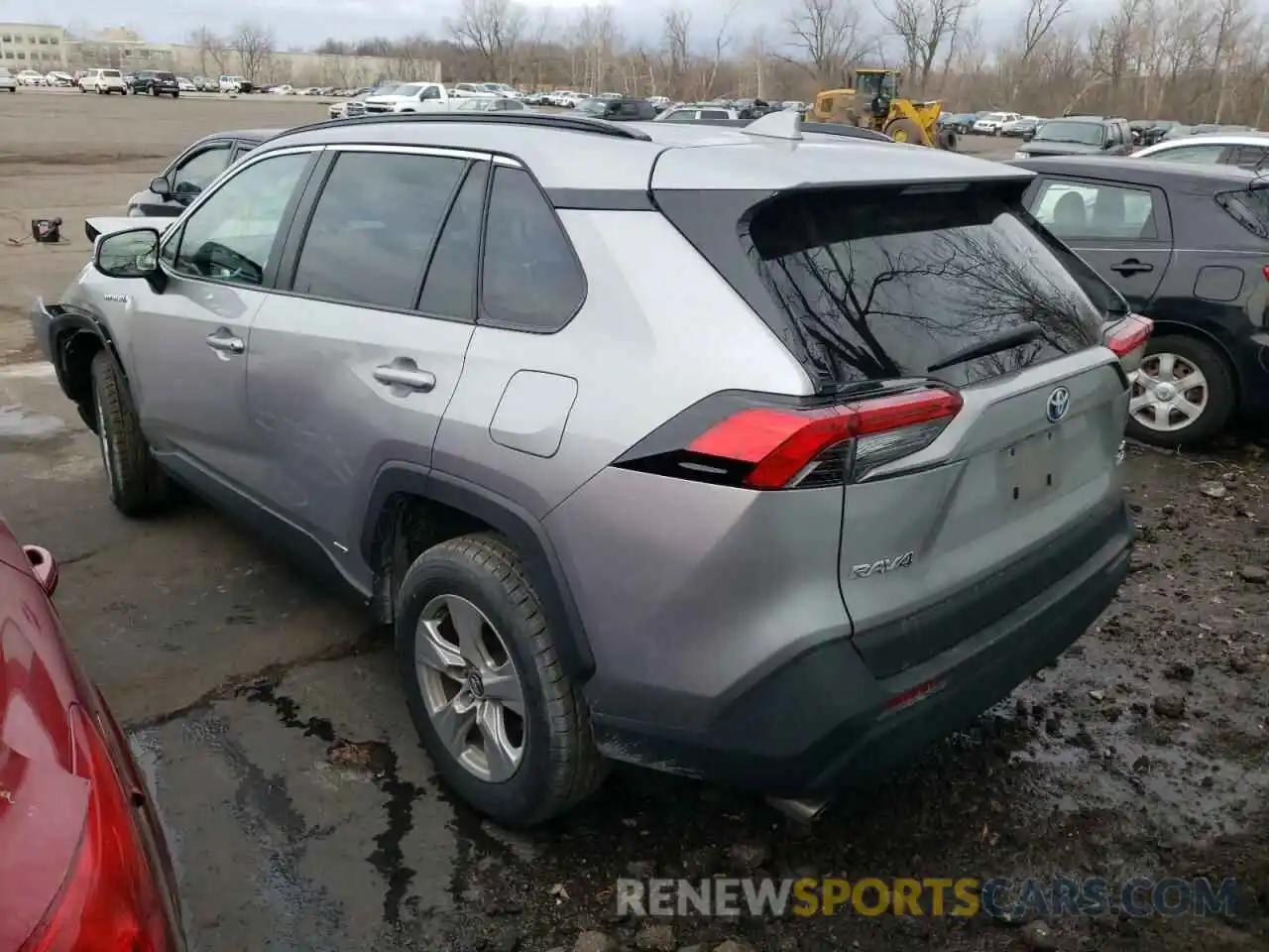 3 Photograph of a damaged car 4T3R6RFV4LU002640 TOYOTA RAV4 2020