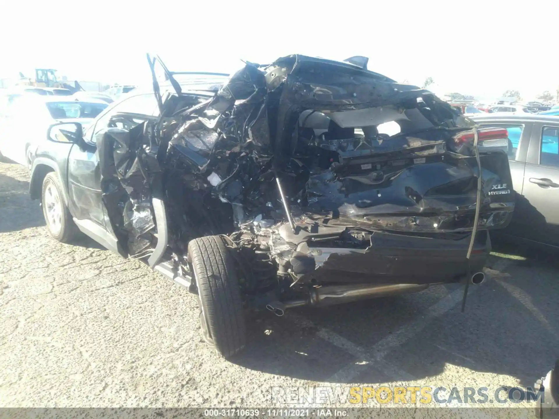 3 Photograph of a damaged car 4T3R6RFV6LU003093 TOYOTA RAV4 2020