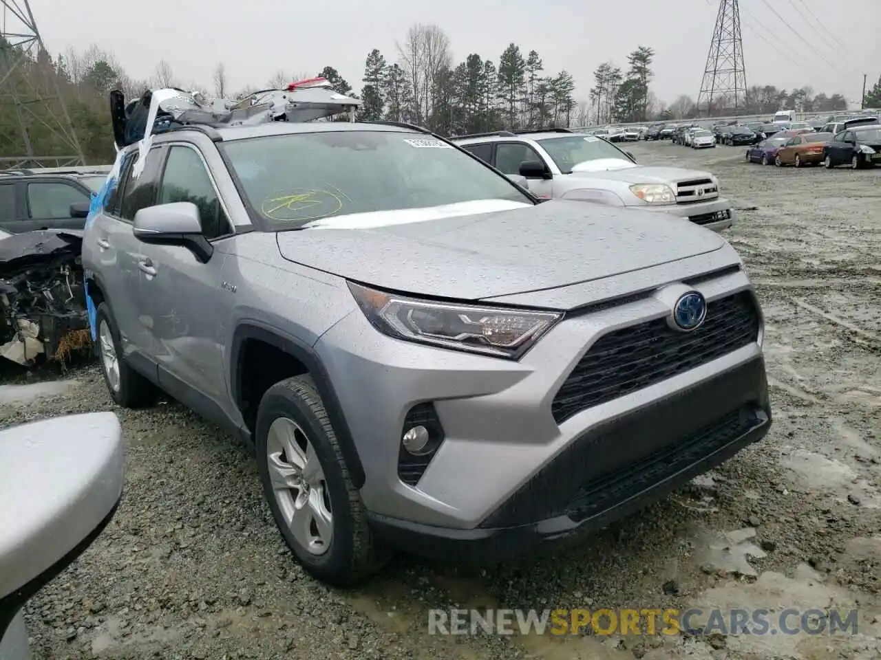 1 Photograph of a damaged car 4T3R6RFV7LU002003 TOYOTA RAV4 2020