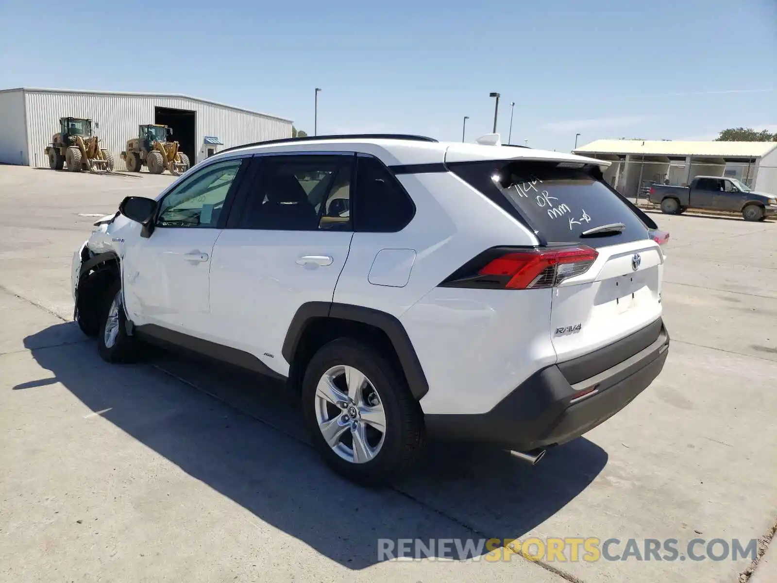 3 Photograph of a damaged car 4T3R6RFV7LU005306 TOYOTA RAV4 2020