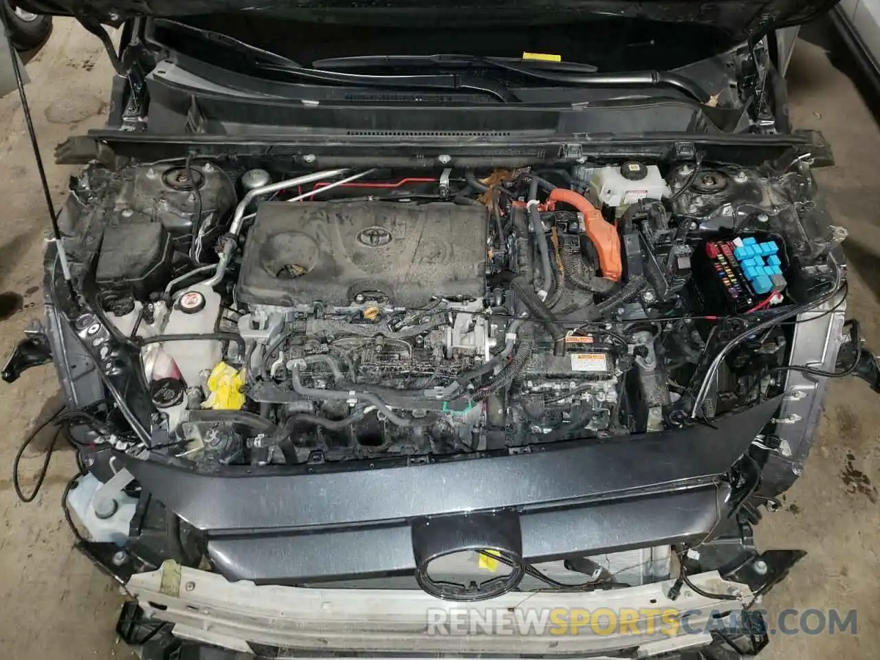 7 Фотография поврежденного автомобиля 4T3R6RFV9LU005176 TOYOTA RAV4 2020