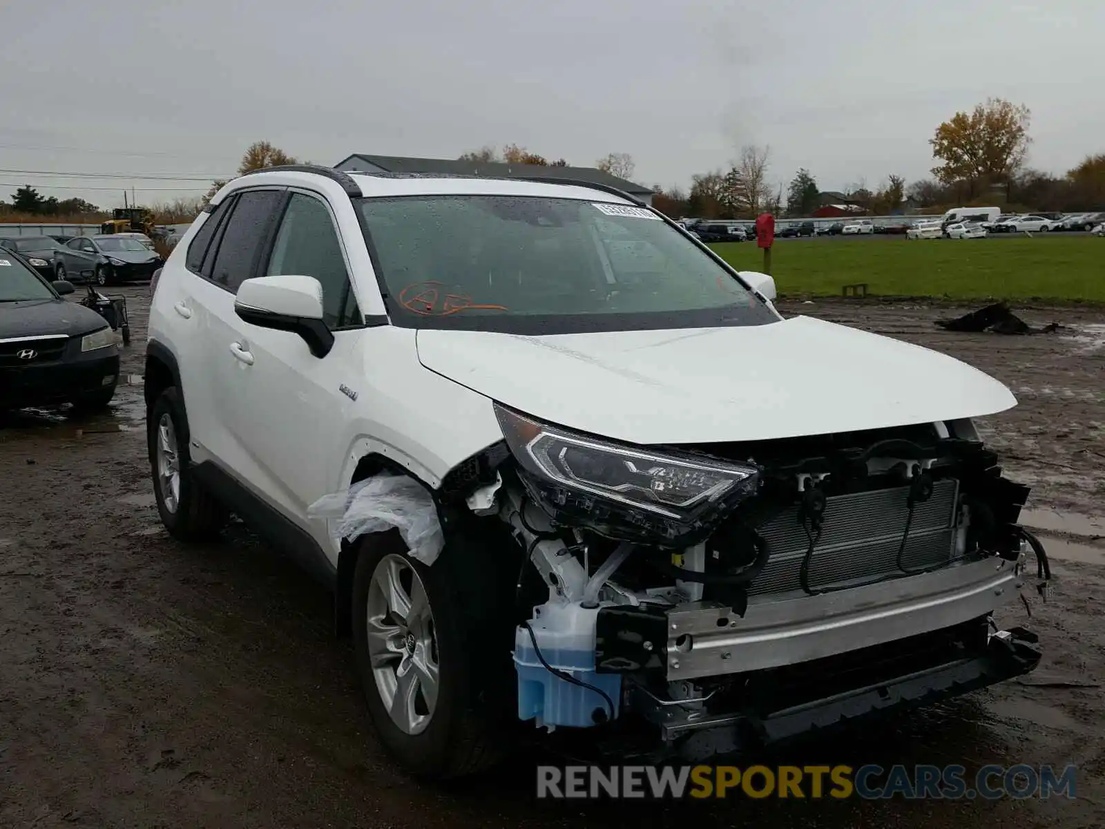 1 Photograph of a damaged car 4T3RWRFV1LU008265 TOYOTA RAV4 2020