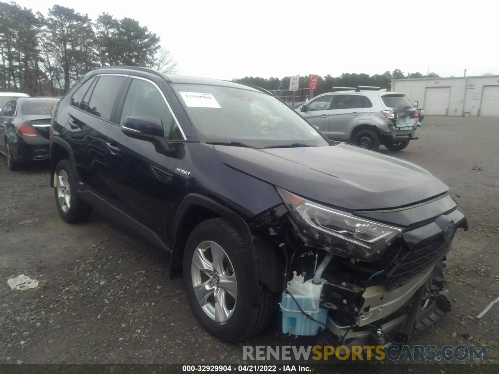 1 Photograph of a damaged car 4T3RWRFV2LU005648 TOYOTA RAV4 2020