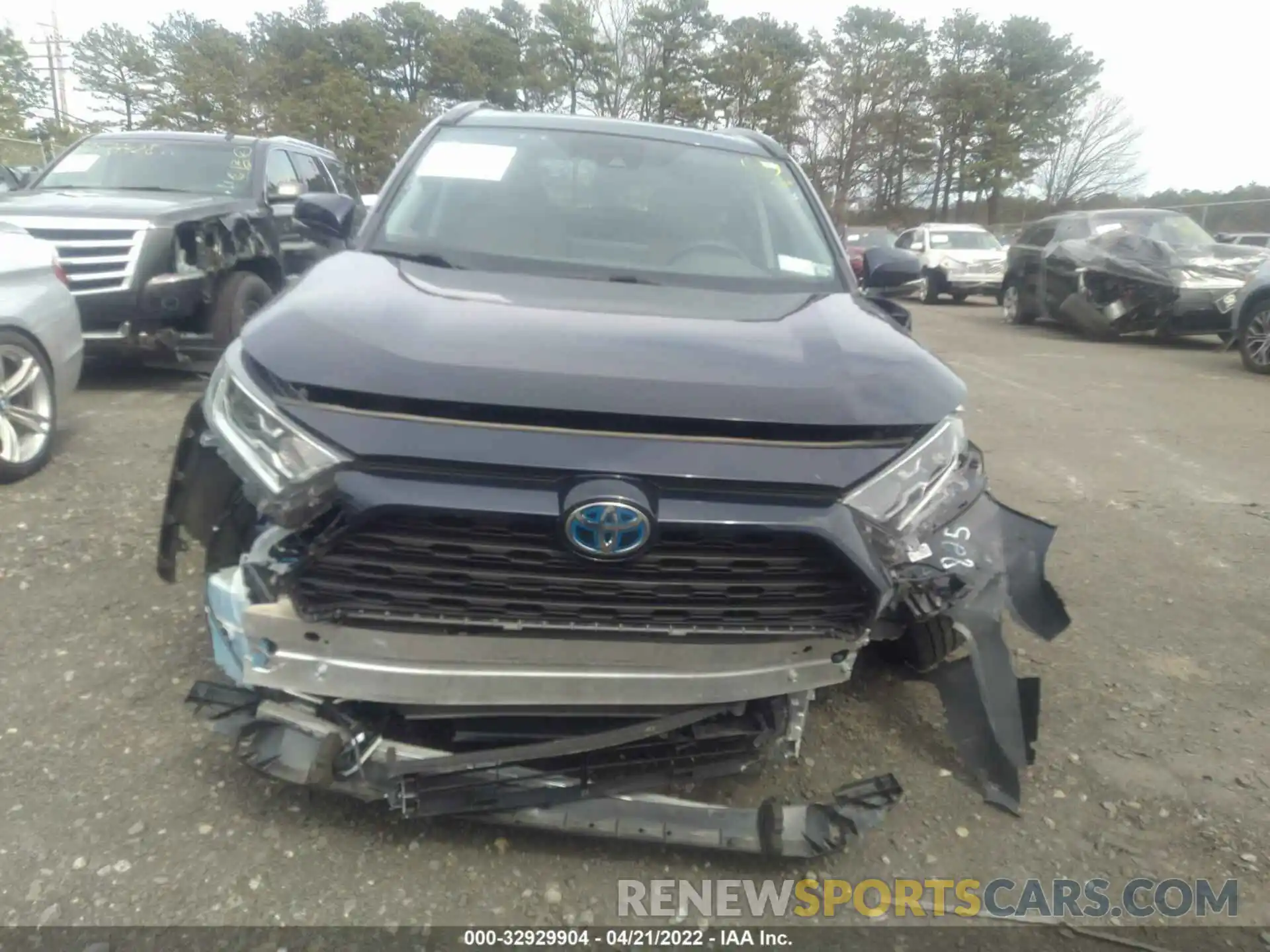 6 Photograph of a damaged car 4T3RWRFV2LU005648 TOYOTA RAV4 2020