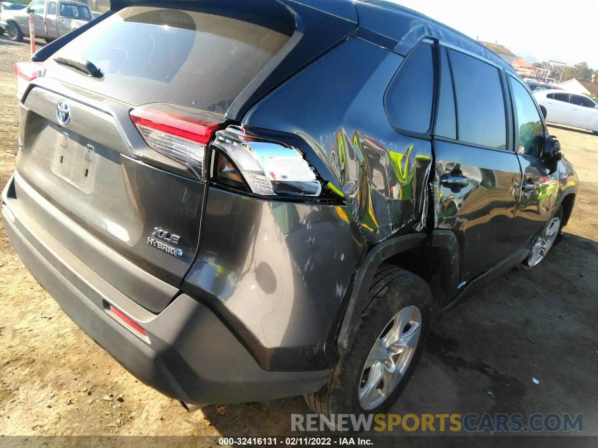 4 Photograph of a damaged car 4T3RWRFV3LU009224 TOYOTA RAV4 2020