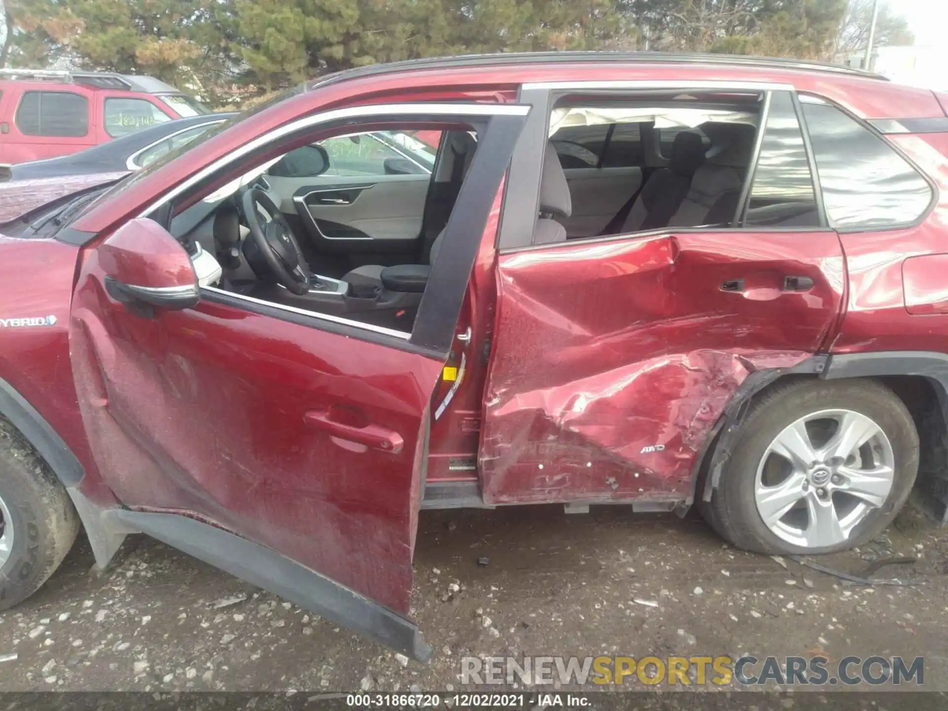 6 Photograph of a damaged car 4T3RWRFV4LU004596 TOYOTA RAV4 2020