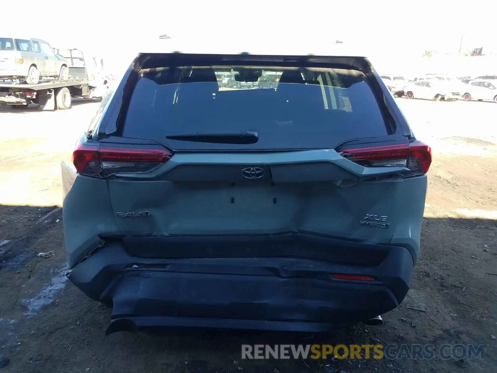 9 Photograph of a damaged car 4T3RWRFV5LU002212 TOYOTA RAV4 2020