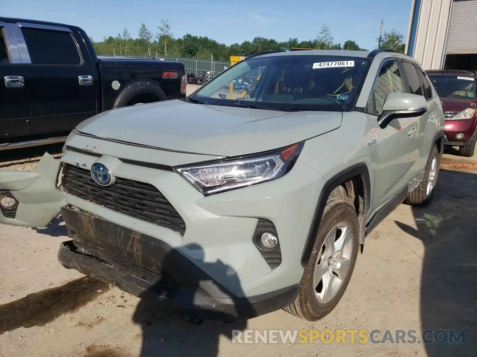 2 Photograph of a damaged car 4T3RWRFV5LU003781 TOYOTA RAV4 2020