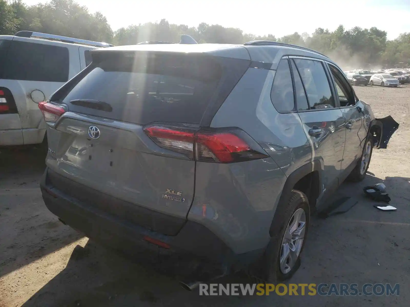 4 Photograph of a damaged car 4T3RWRFV5LU003781 TOYOTA RAV4 2020