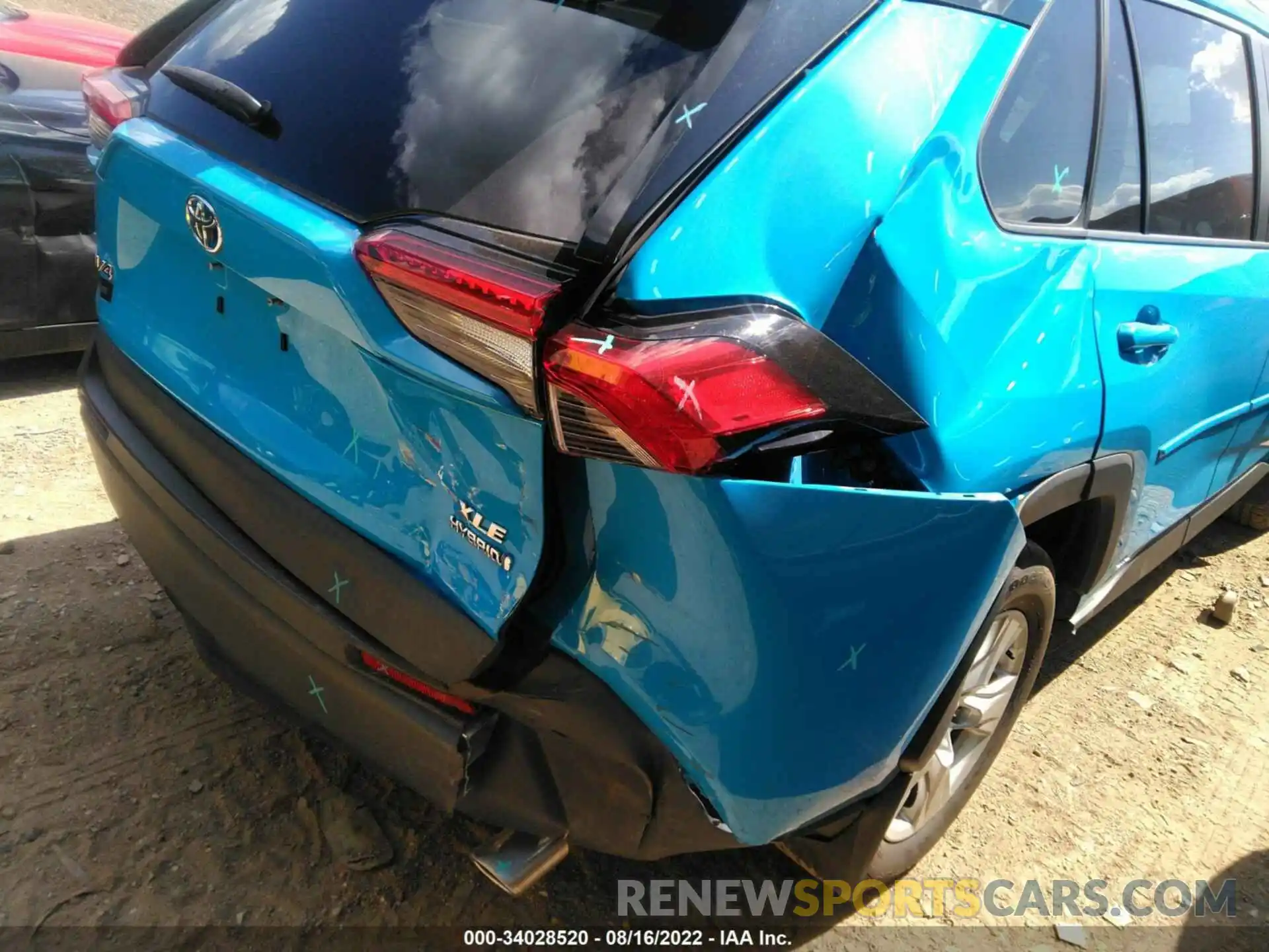 6 Photograph of a damaged car 4T3RWRFV7LU001191 TOYOTA RAV4 2020