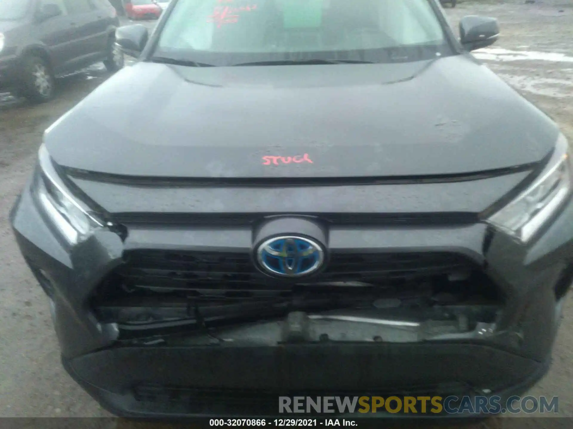 10 Photograph of a damaged car 4T3RWRFV7LU003104 TOYOTA RAV4 2020