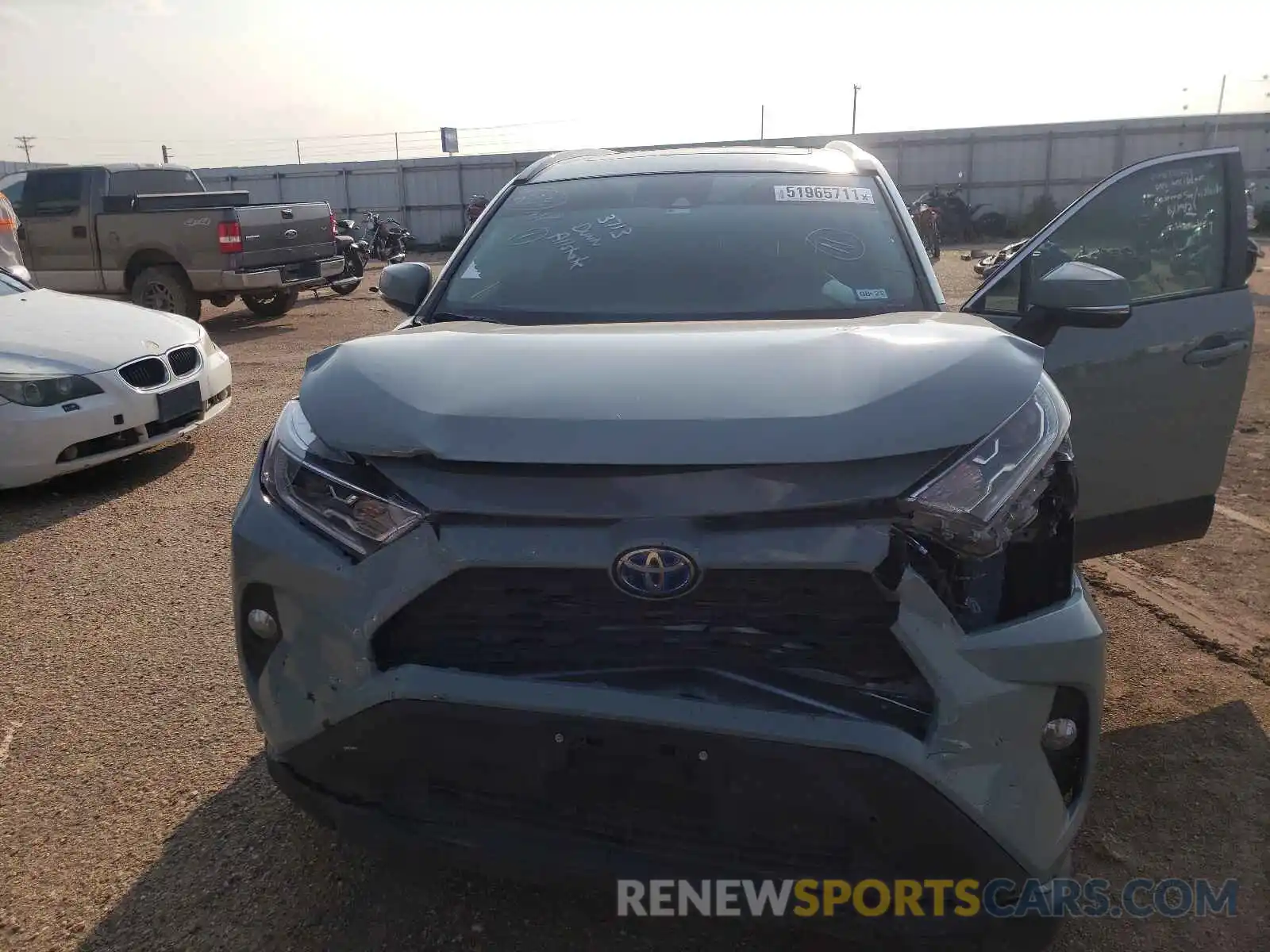 7 Photograph of a damaged car 4T3RWRFV7LU007931 TOYOTA RAV4 2020