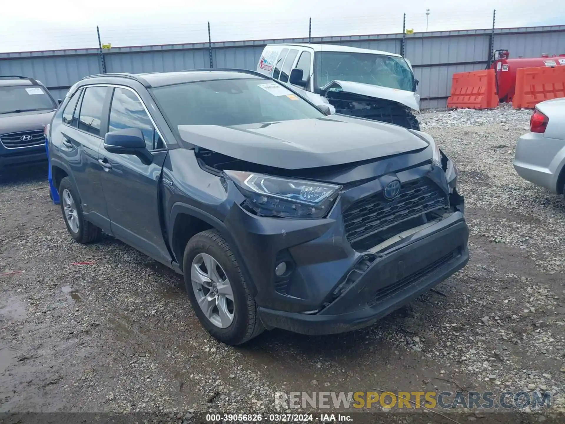 1 Photograph of a damaged car 4T3RWRFV8LU002253 TOYOTA RAV4 2020