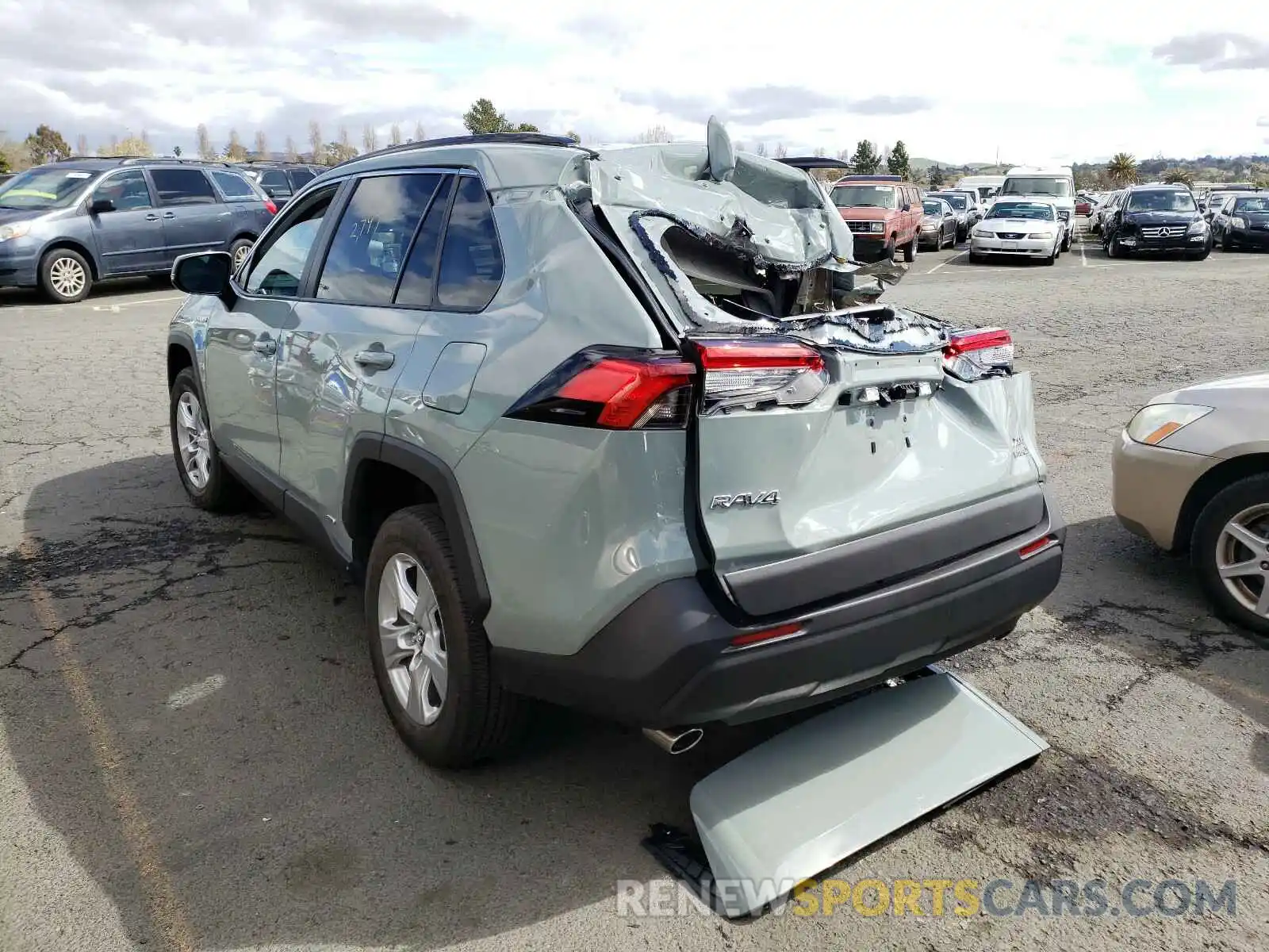 3 Фотография поврежденного автомобиля 4T3RWRFV8LU003516 TOYOTA RAV4 2020