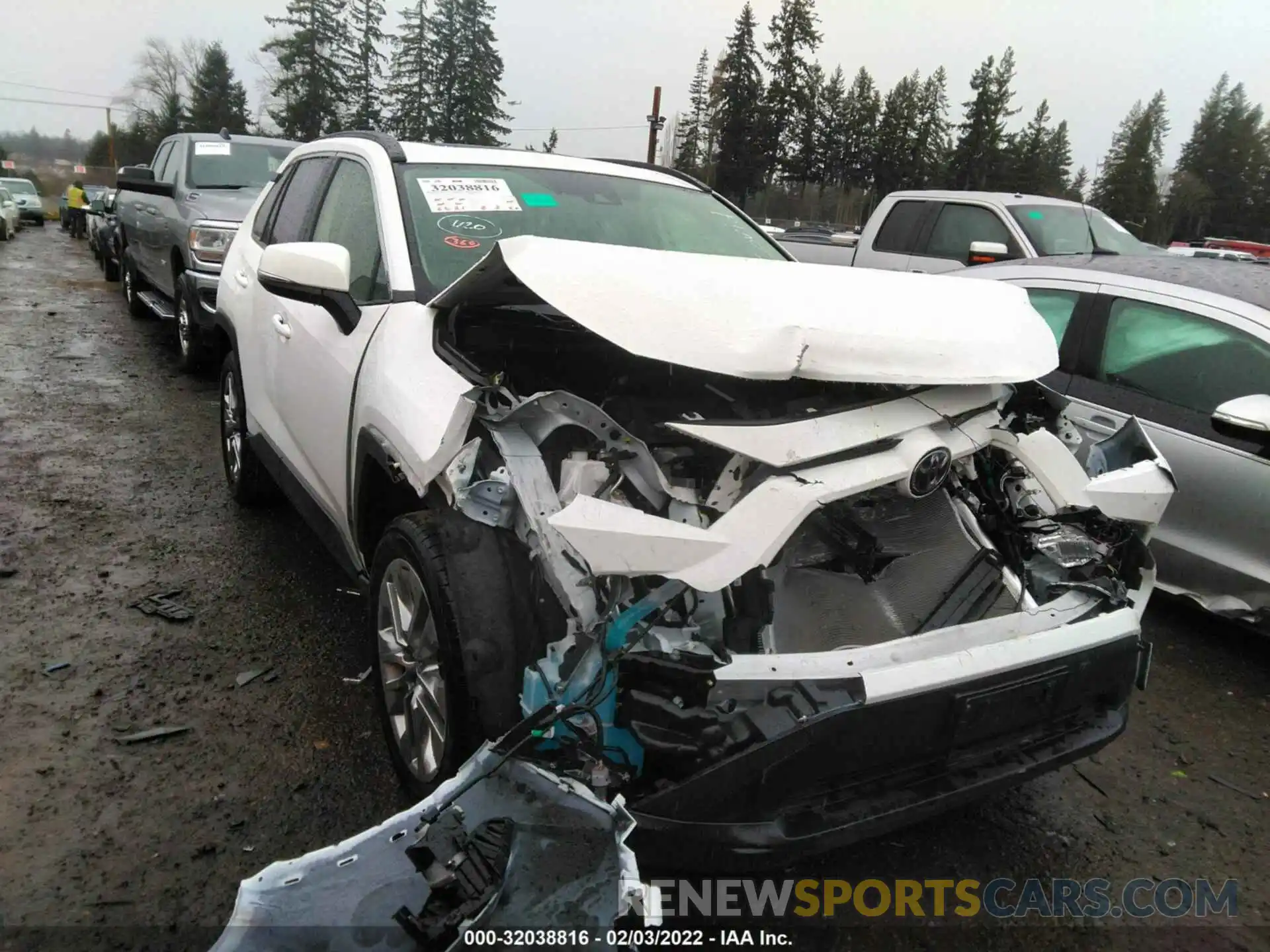 1 Photograph of a damaged car JTMA1RFV0LD059684 TOYOTA RAV4 2020