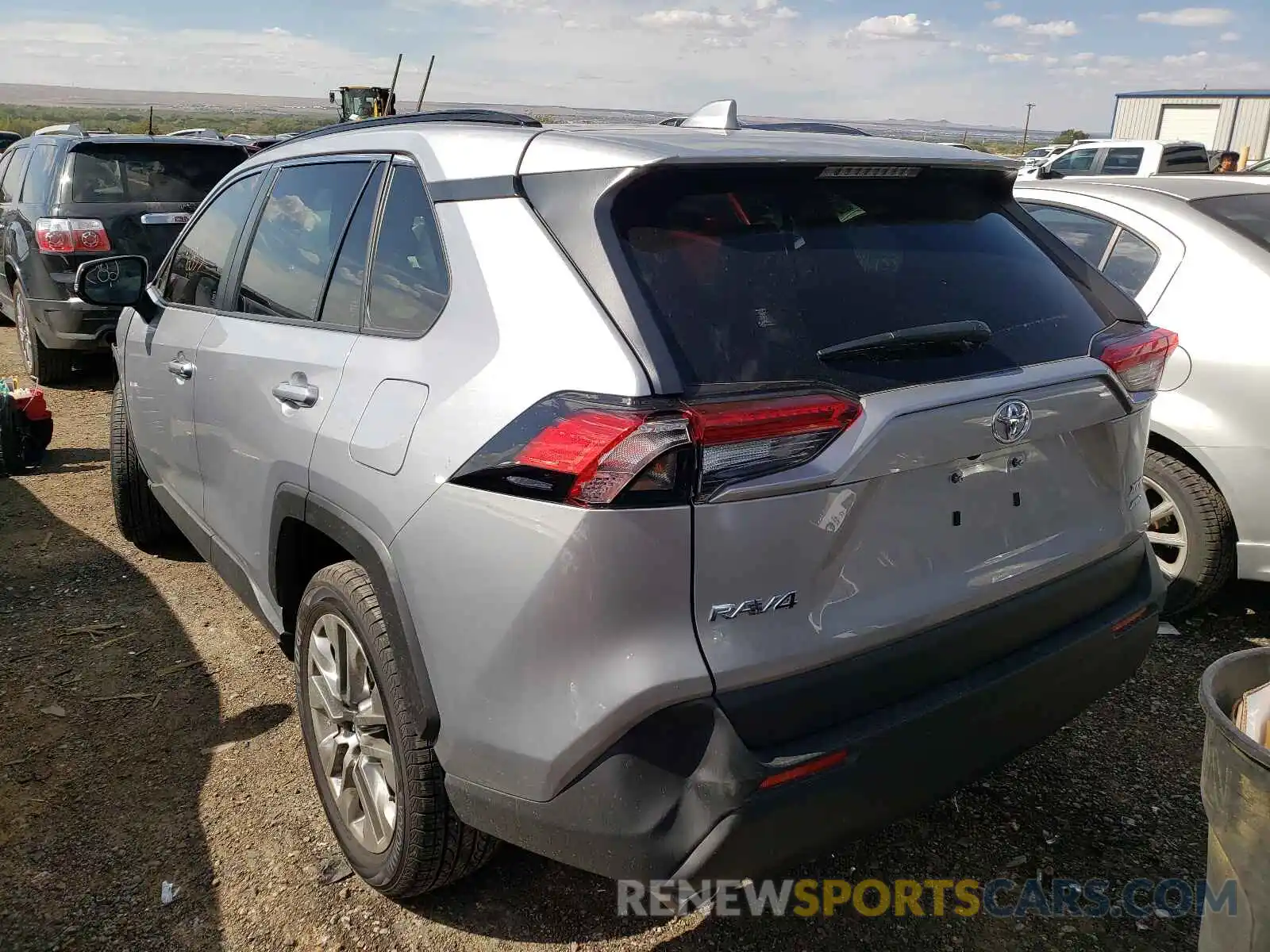 3 Photograph of a damaged car JTMA1RFV0LD059989 TOYOTA RAV4 2020