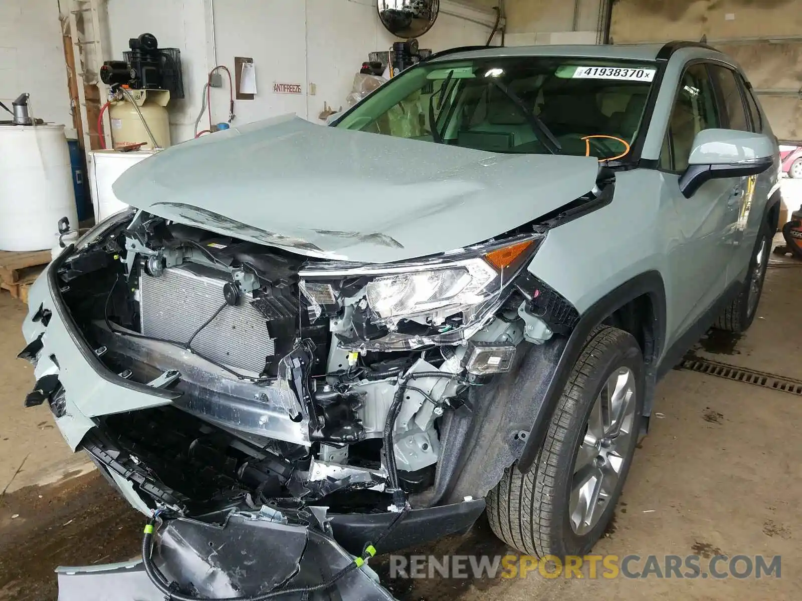 2 Photograph of a damaged car JTMA1RFV2LJ029426 TOYOTA RAV4 2020