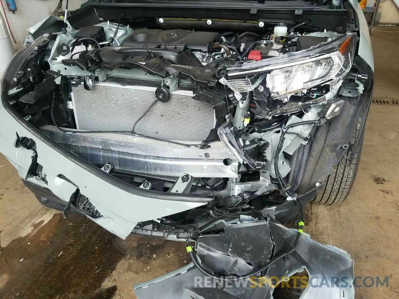 9 Фотография поврежденного автомобиля JTMA1RFV2LJ029426 TOYOTA RAV4 2020