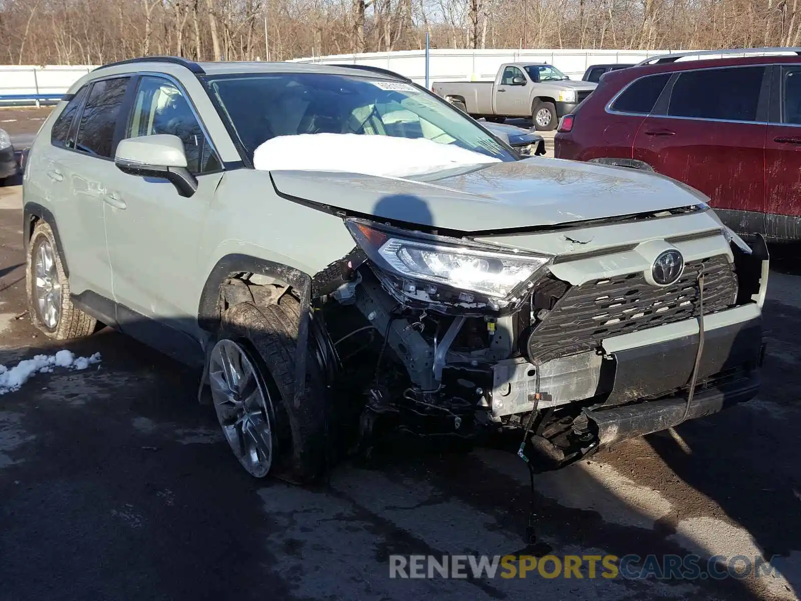 1 Photograph of a damaged car JTMA1RFV2LJ037073 TOYOTA RAV4 2020