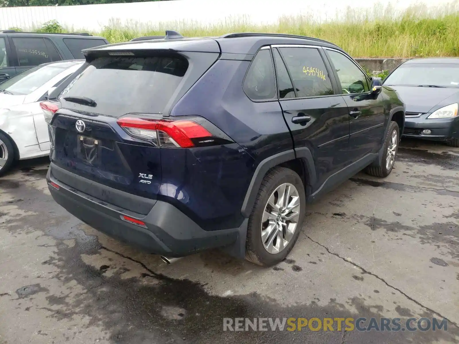 4 Photograph of a damaged car JTMA1RFV3LD051241 TOYOTA RAV4 2020