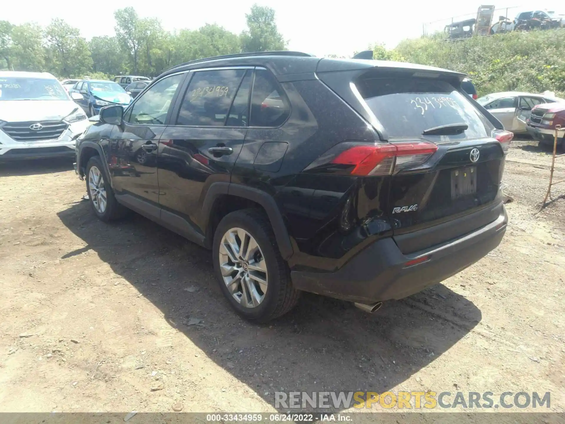 3 Photograph of a damaged car JTMA1RFV3LD053572 TOYOTA RAV4 2020