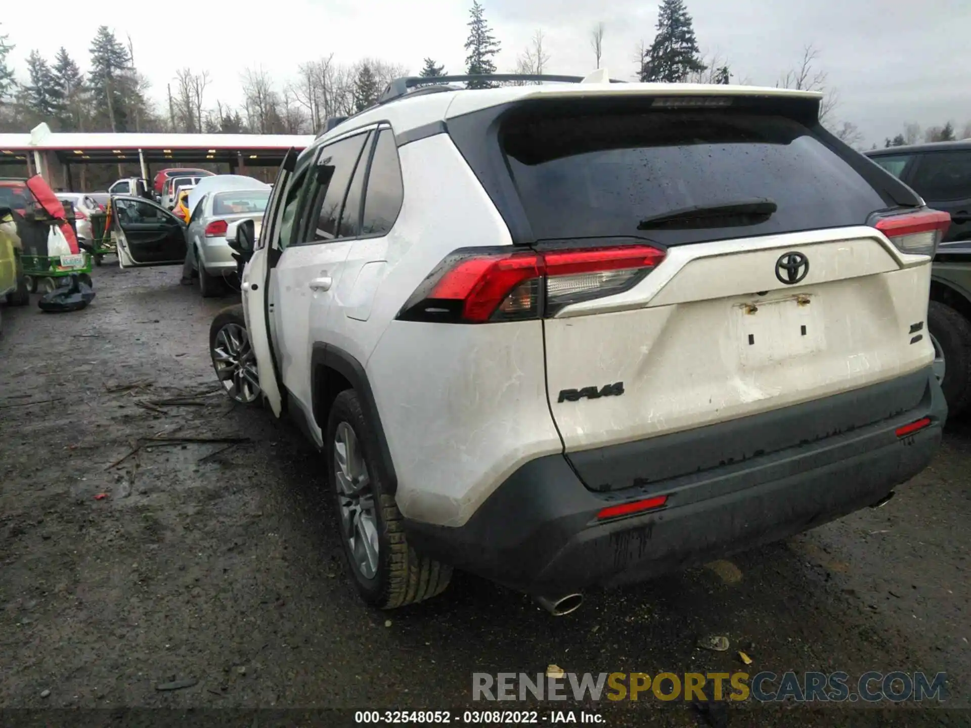 3 Photograph of a damaged car JTMA1RFV3LD067617 TOYOTA RAV4 2020