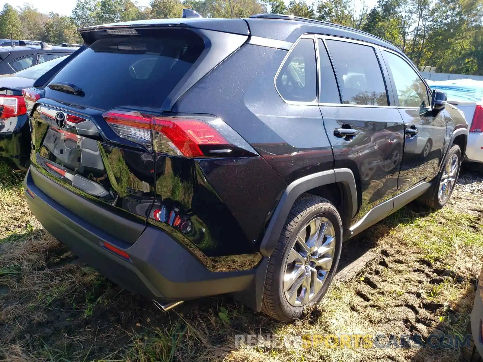 4 Photograph of a damaged car JTMA1RFV3LJ036191 TOYOTA RAV4 2020