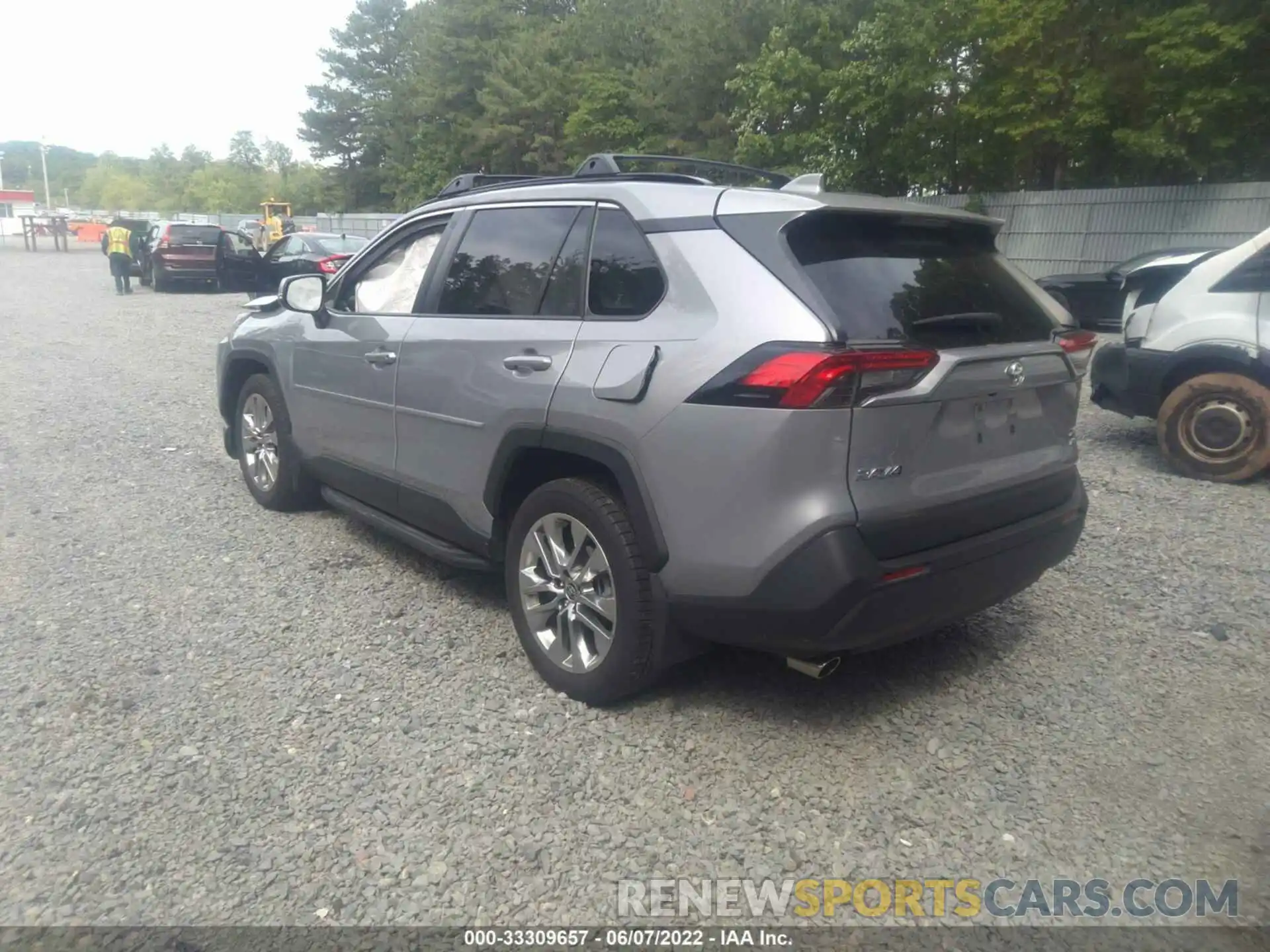 3 Photograph of a damaged car JTMA1RFV4LD057940 TOYOTA RAV4 2020