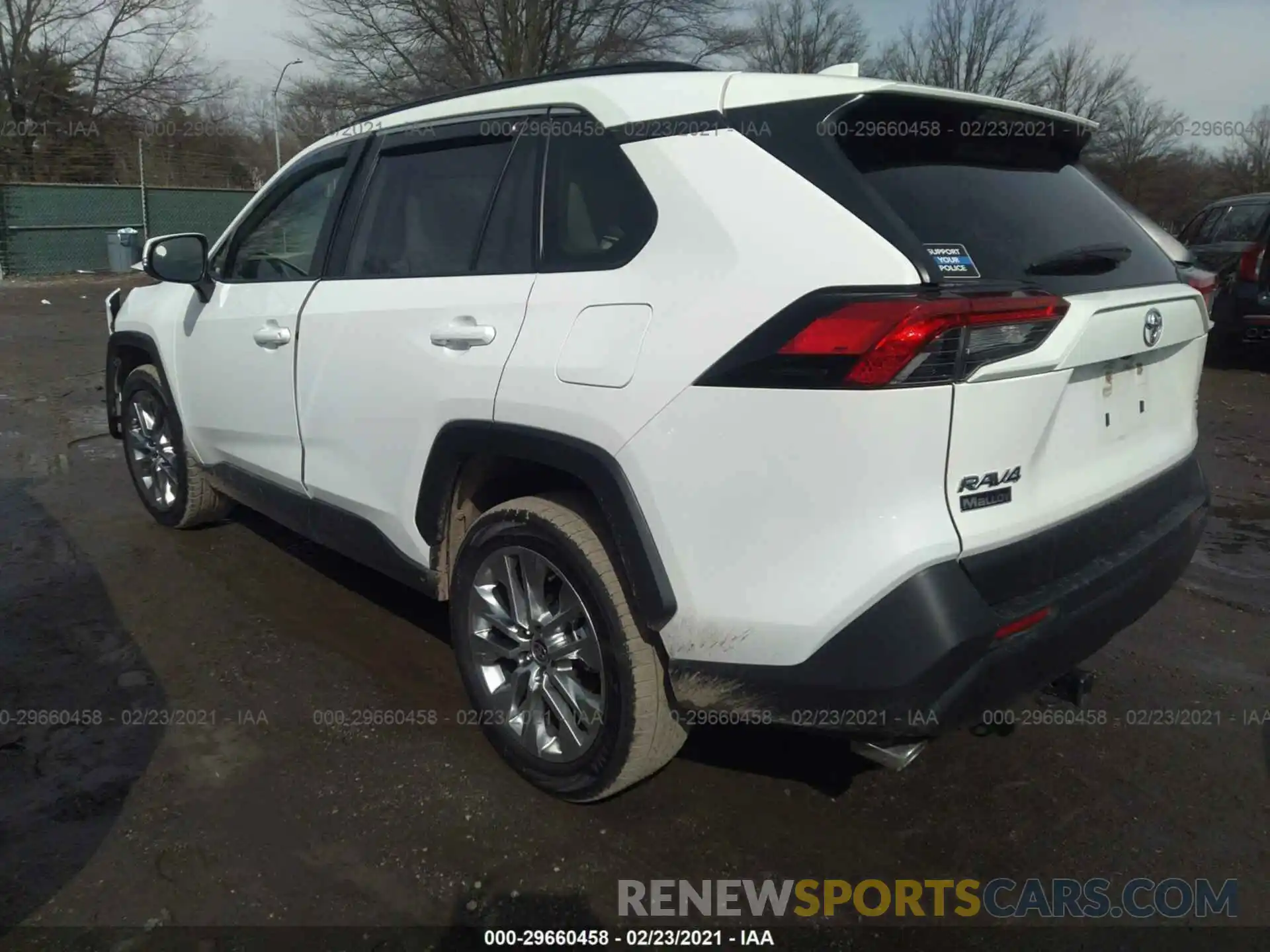 3 Photograph of a damaged car JTMA1RFV4LD058411 TOYOTA RAV4 2020