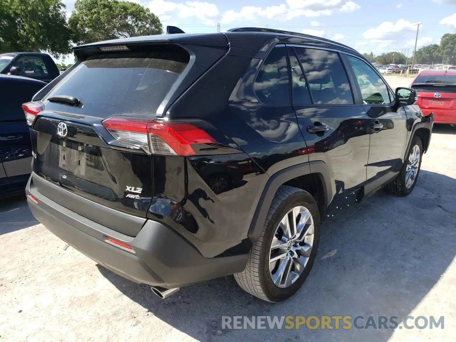 4 Photograph of a damaged car JTMA1RFV4LD062734 TOYOTA RAV4 2020