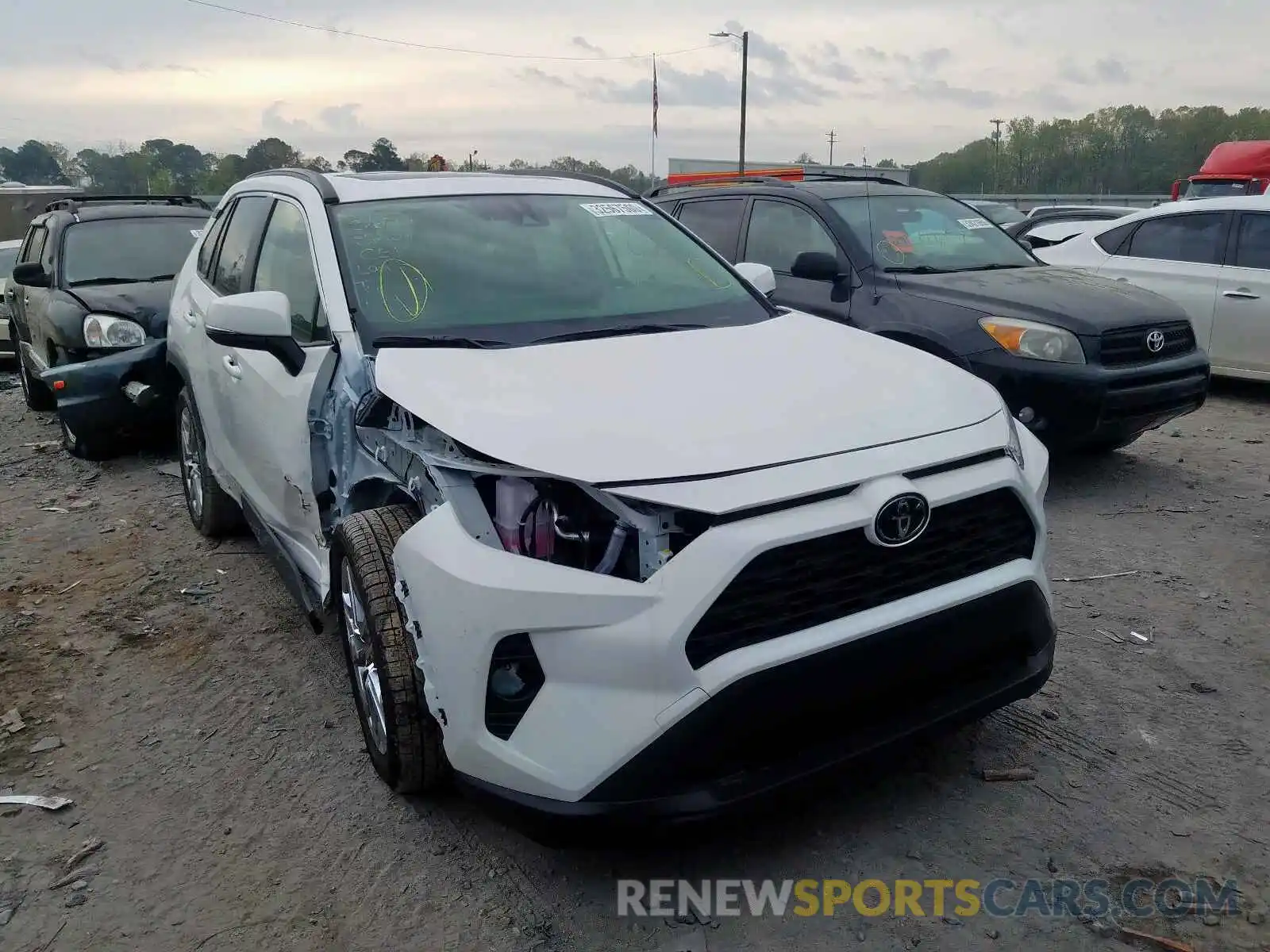 1 Photograph of a damaged car JTMA1RFV4LD526833 TOYOTA RAV4 2020