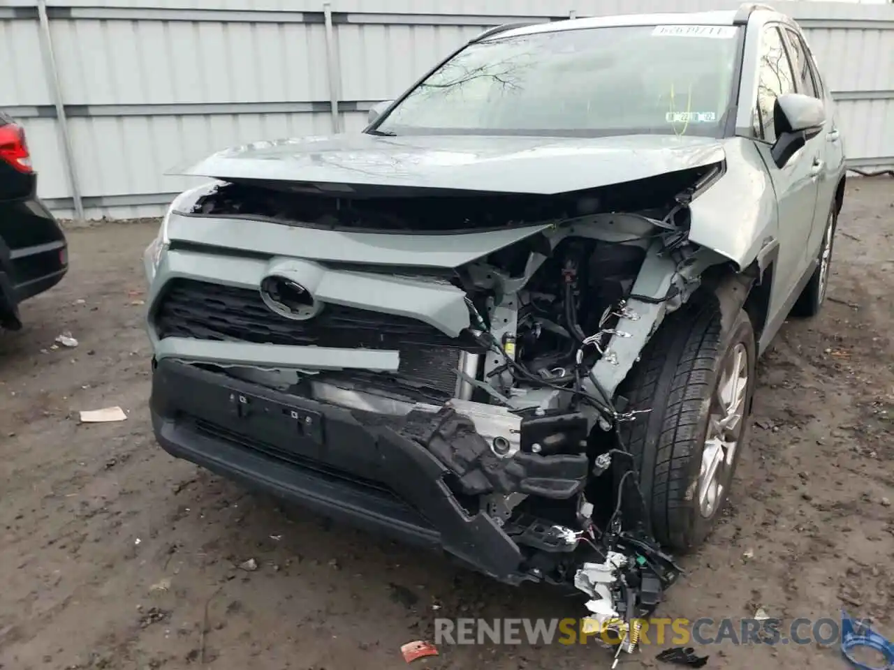 9 Photograph of a damaged car JTMA1RFV4LJ035194 TOYOTA RAV4 2020