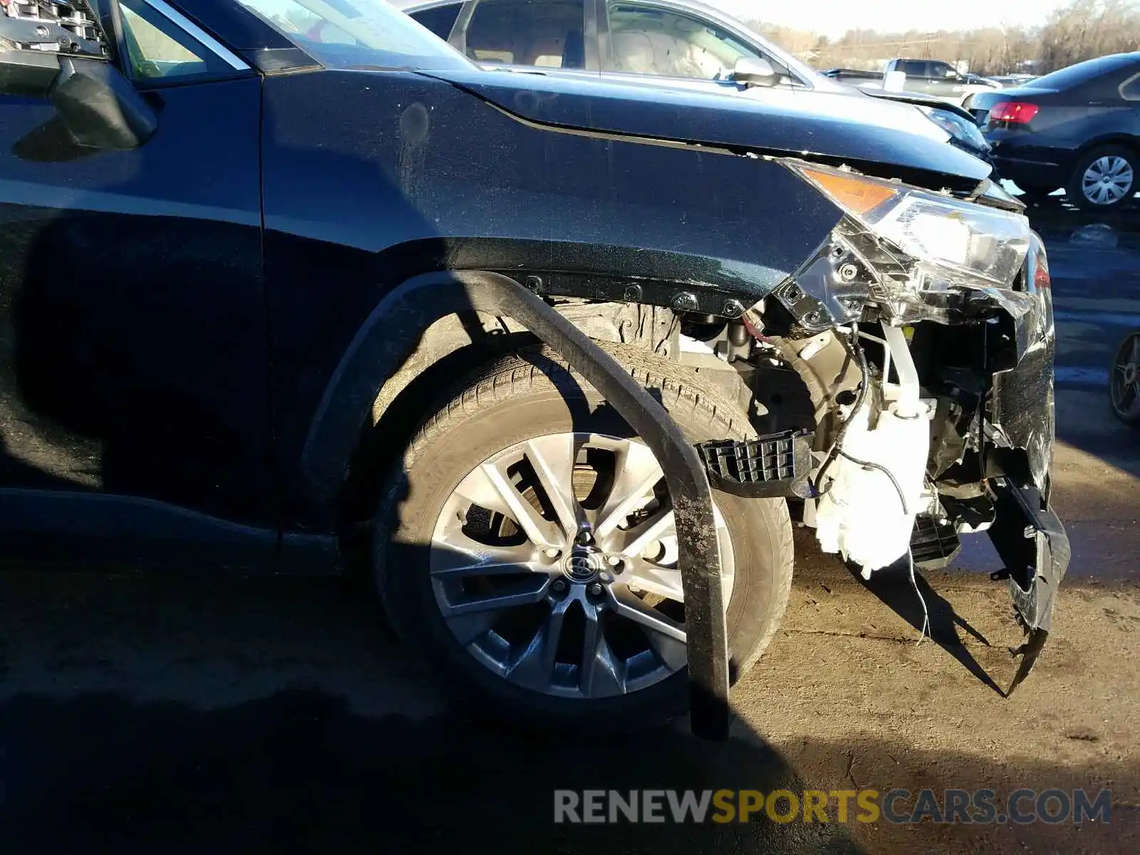 9 Photograph of a damaged car JTMA1RFV5LD058028 TOYOTA RAV4 2020