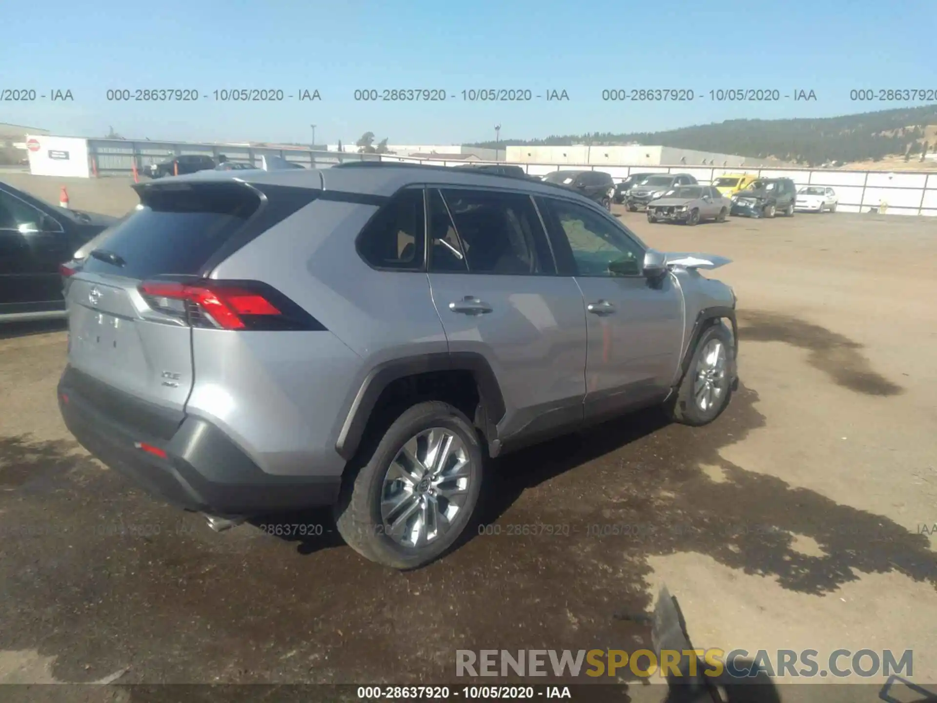 4 Photograph of a damaged car JTMA1RFV5LD529501 TOYOTA RAV4 2020