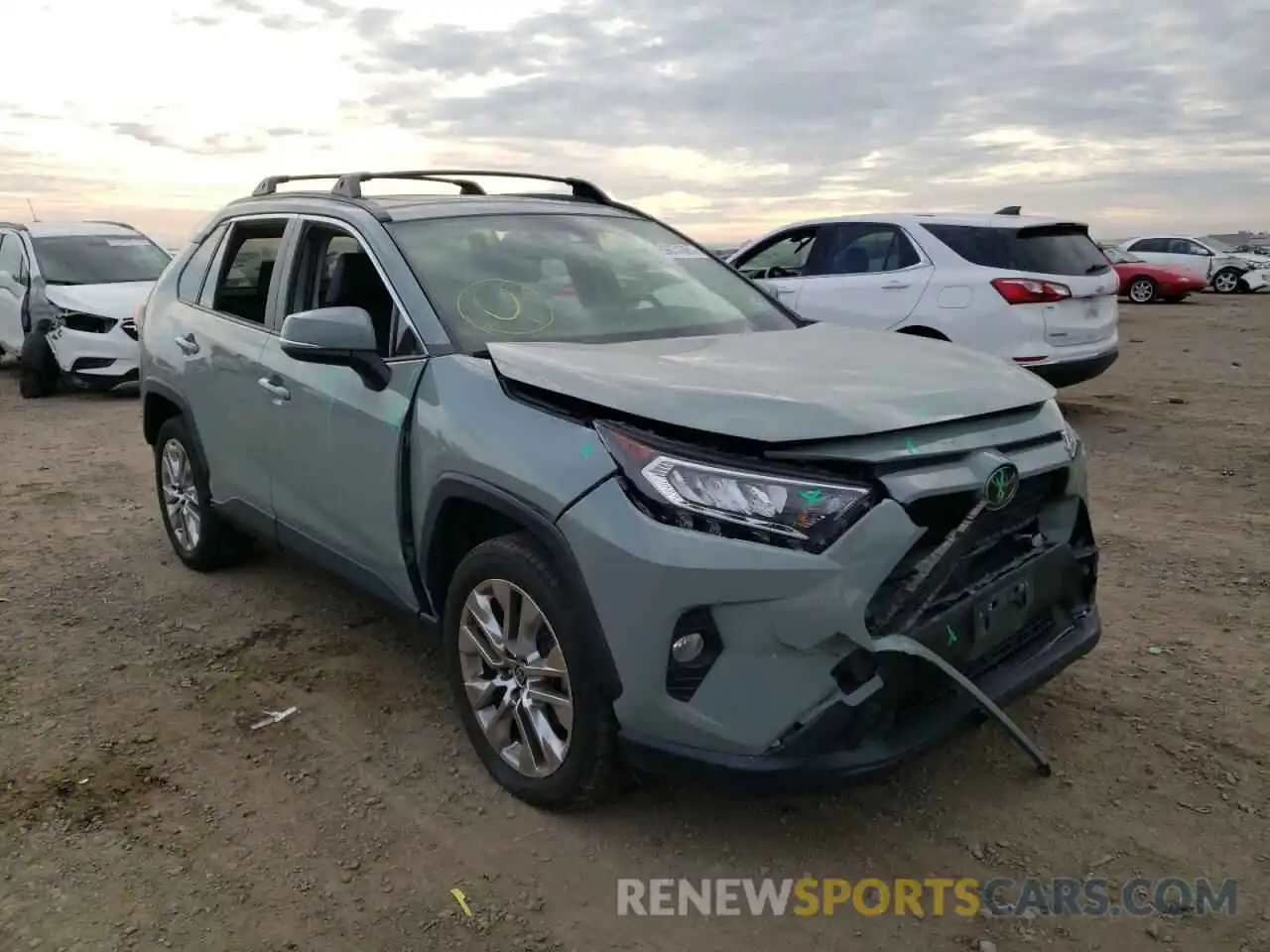 1 Photograph of a damaged car JTMA1RFV5LJ034071 TOYOTA RAV4 2020