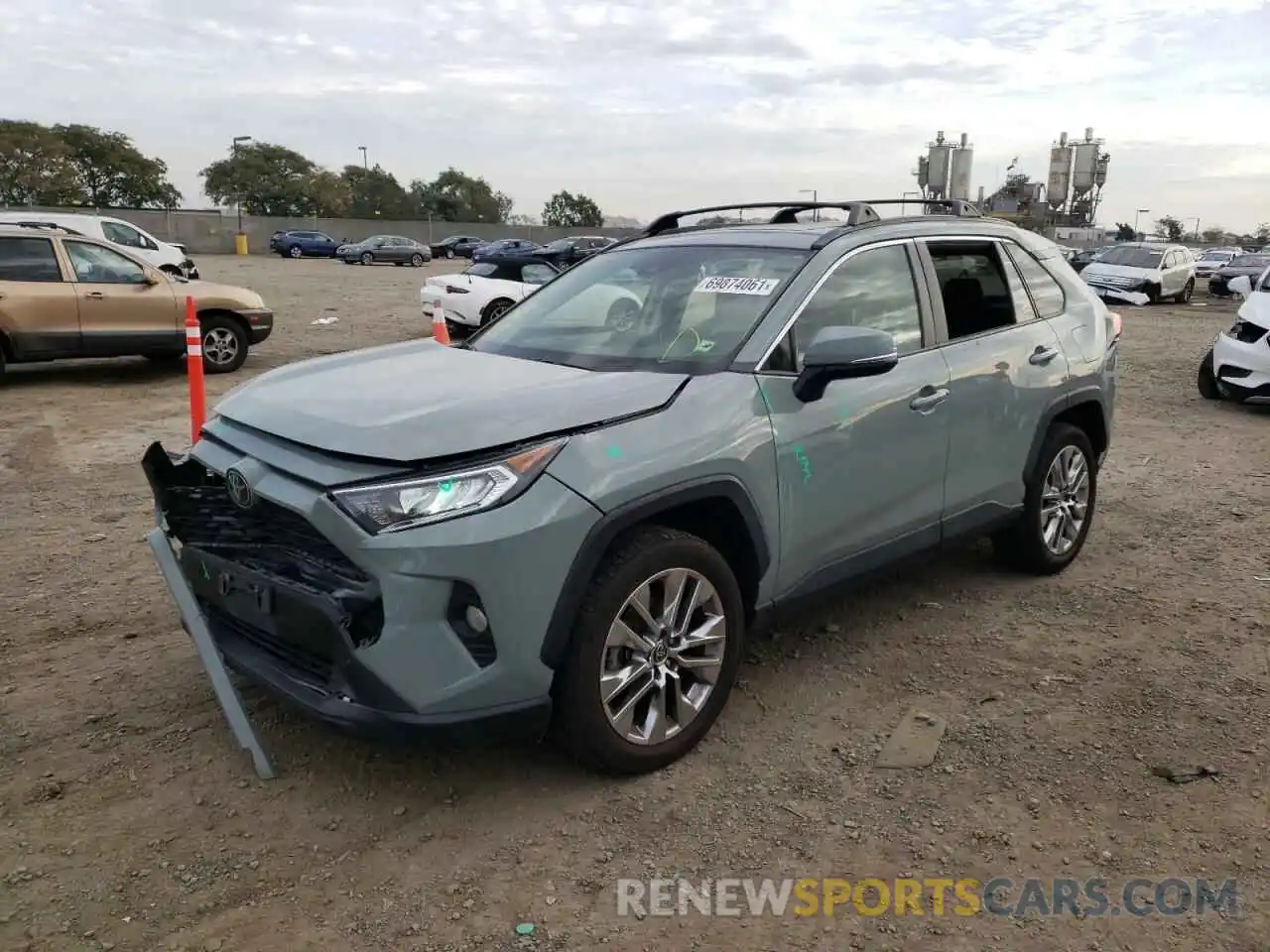 2 Photograph of a damaged car JTMA1RFV5LJ034071 TOYOTA RAV4 2020