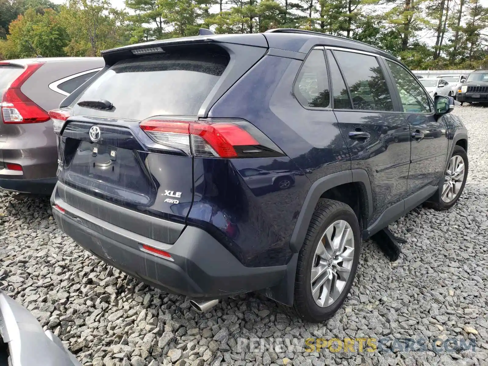 4 Photograph of a damaged car JTMA1RFV6LD060418 TOYOTA RAV4 2020