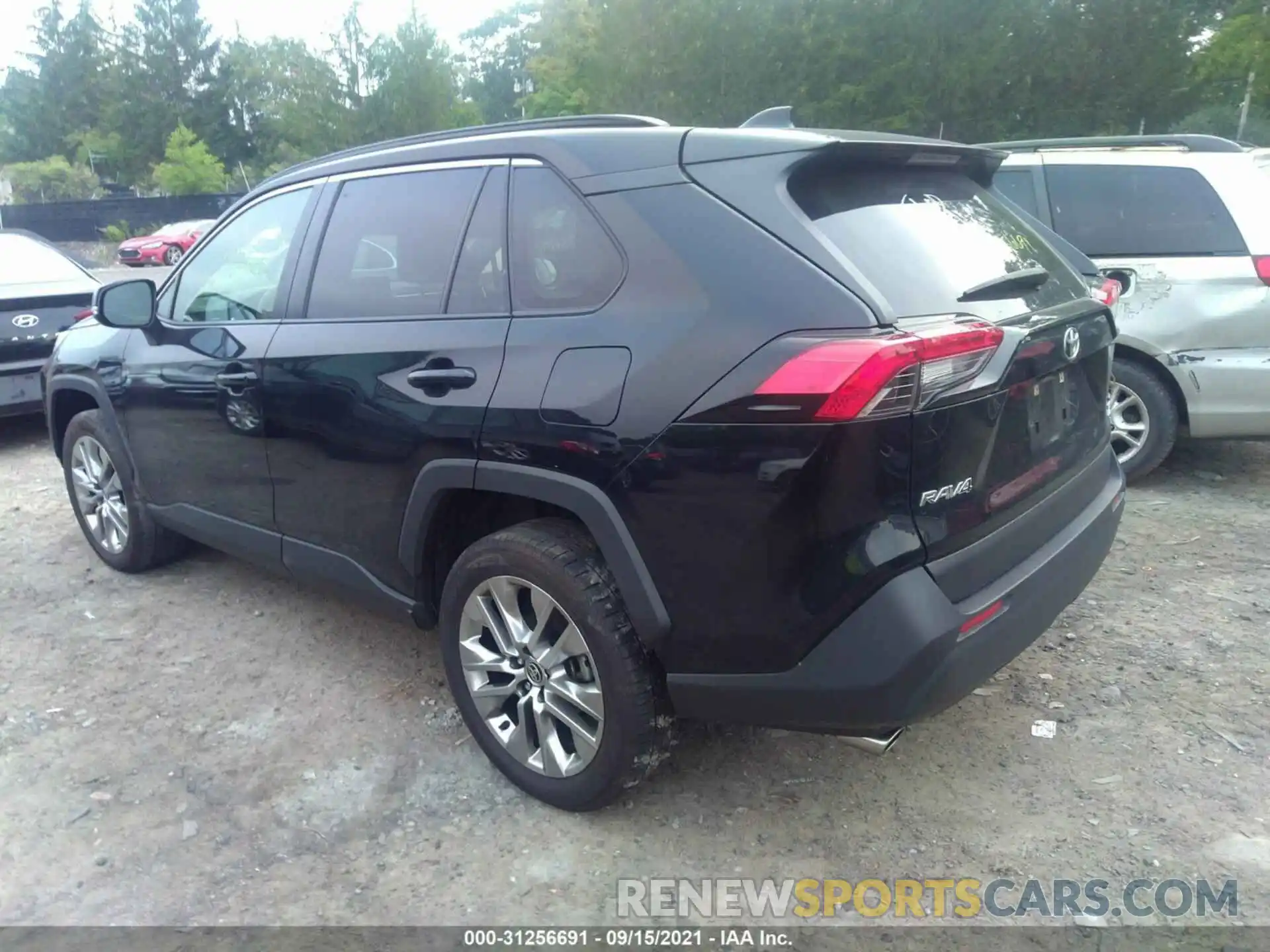 3 Photograph of a damaged car JTMA1RFV7LD052067 TOYOTA RAV4 2020