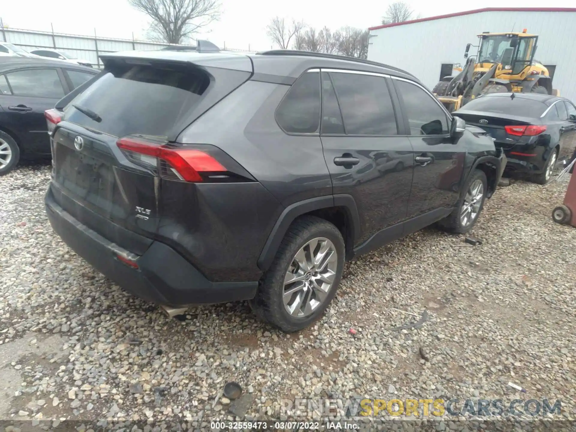 4 Photograph of a damaged car JTMA1RFV7LJ034735 TOYOTA RAV4 2020